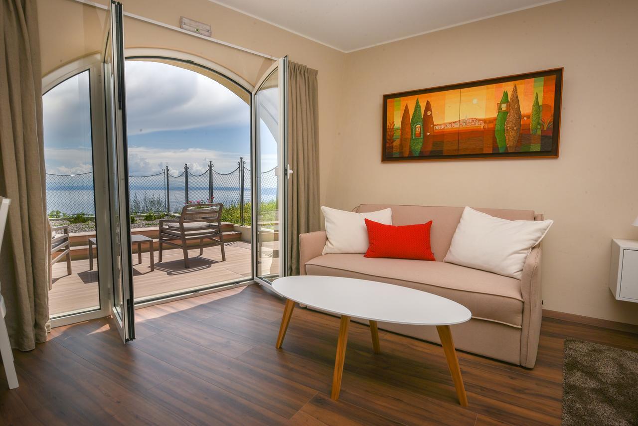 Hotel Draga Di Lovrana מראה חיצוני תמונה
